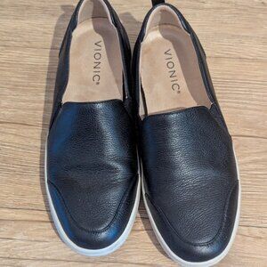Vionic Penelope Slip-On Black Sneaker (Women's)